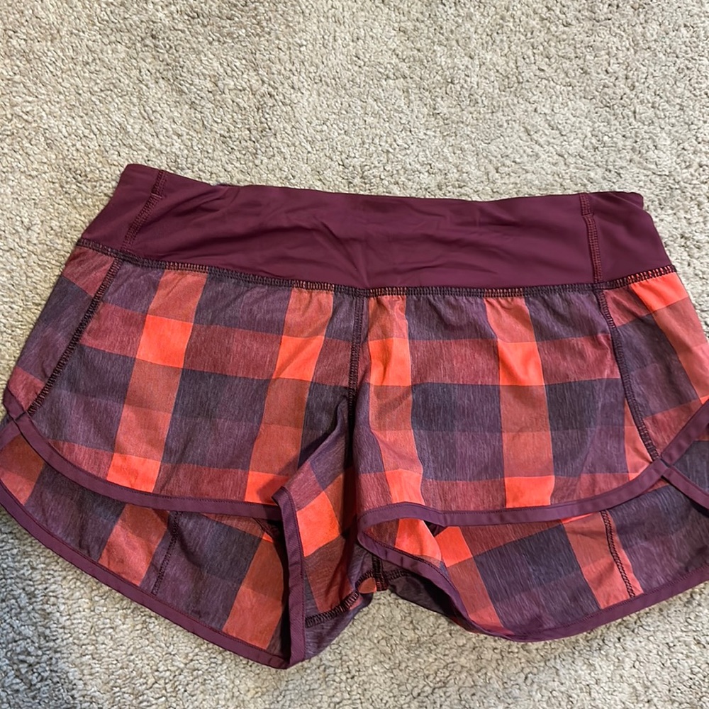 Lululemon original speed short 2.5in Size 6